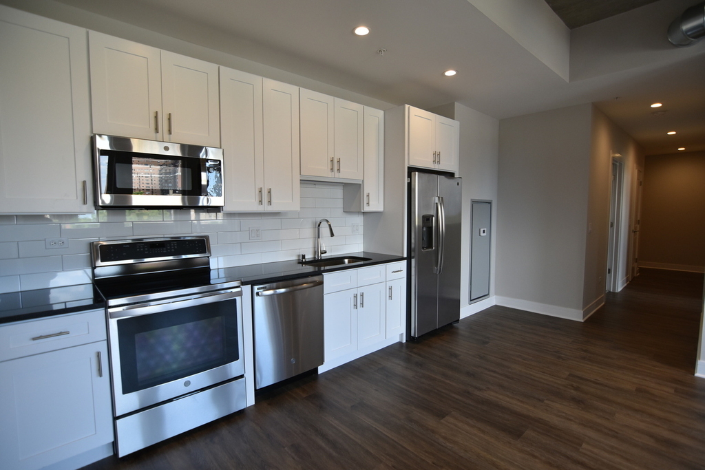 3833 N Broadway Street - Photo 5