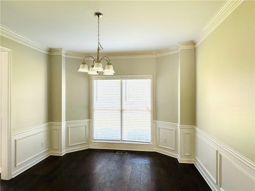 2020 Bentwood Court - Photo 9