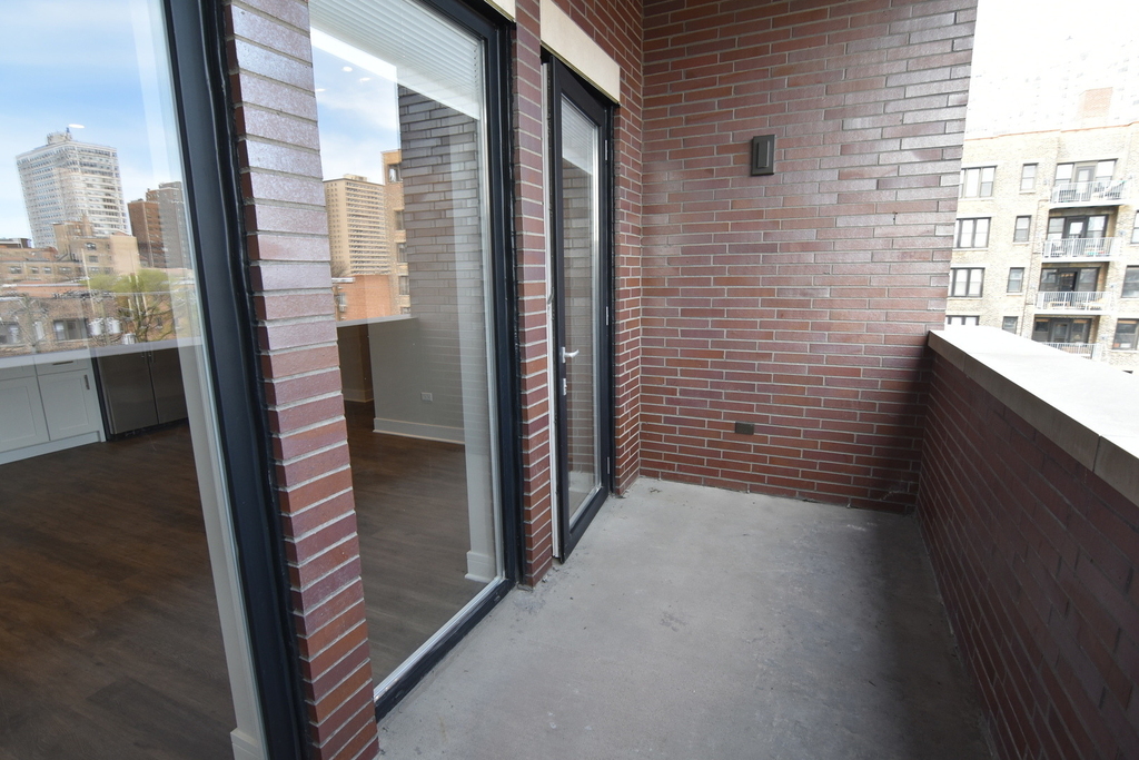 3833 N Broadway Street - Photo 1