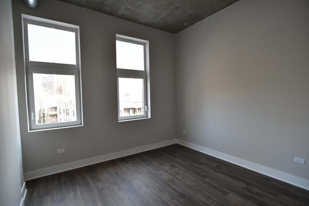 3833 N Broadway Street - Photo 4