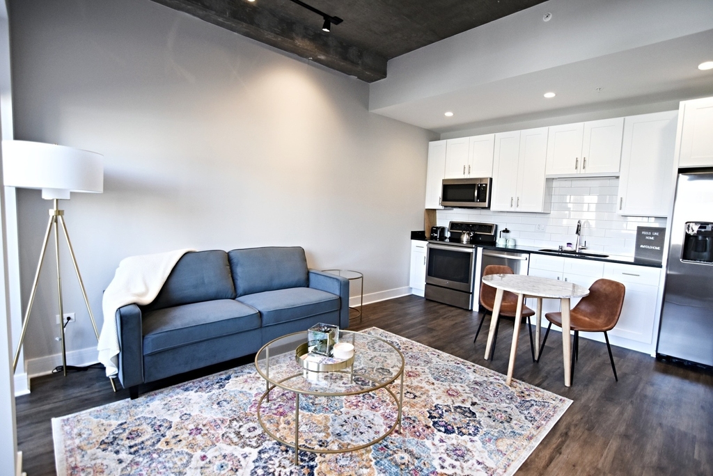 3833 N Broadway Street - Photo 2