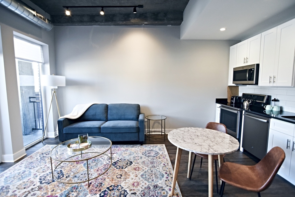 3833 N Broadway Street - Photo 4