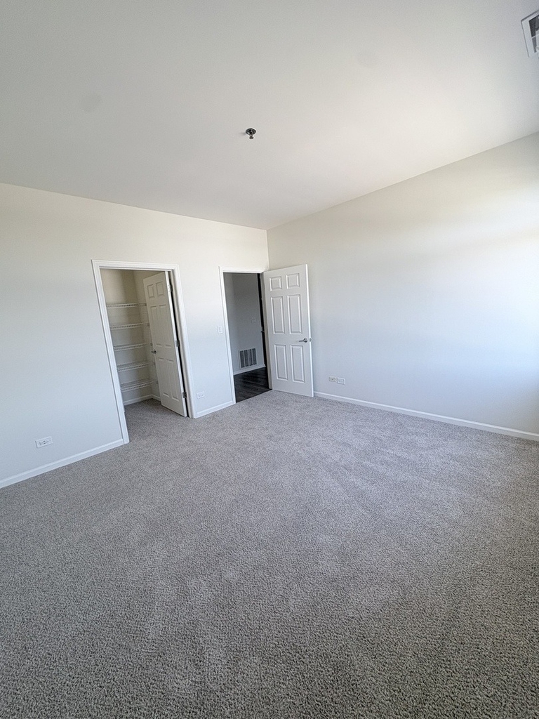 625 Deerfield Road - Photo 8
