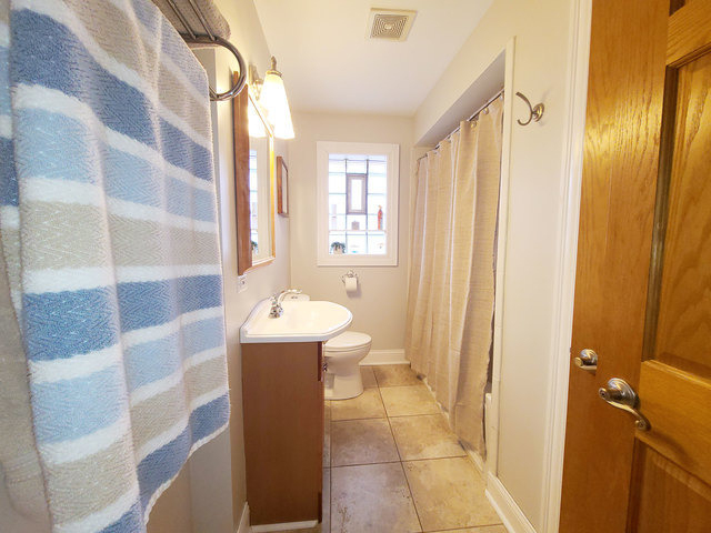 5831 W 109th Street - Photo 15