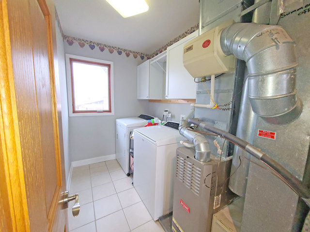 5831 W 109th Street - Photo 26