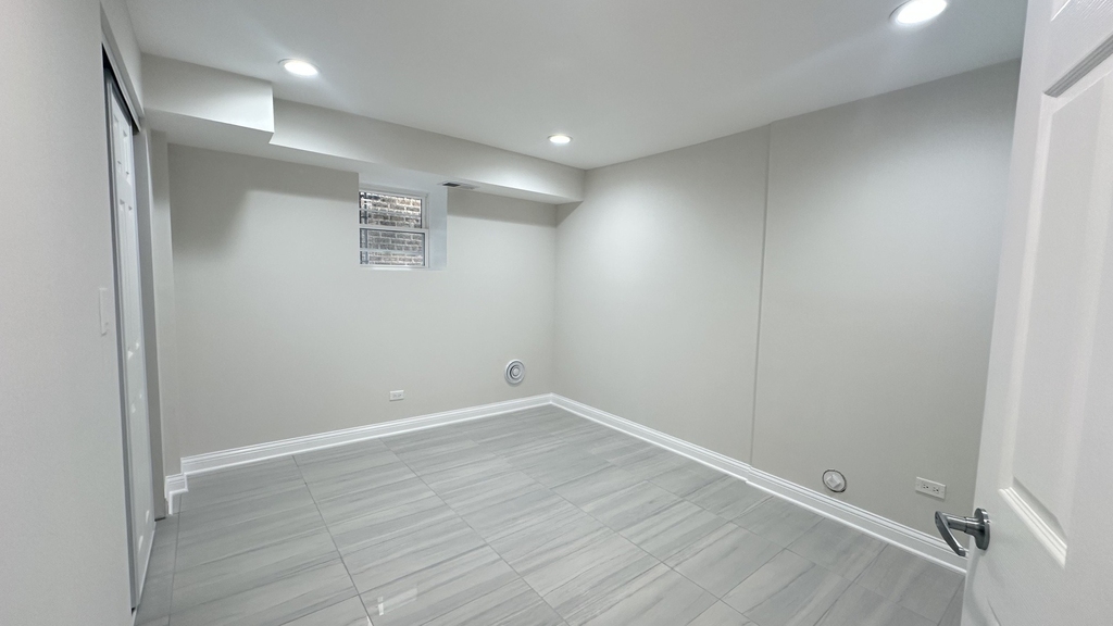 5224 N Bernard Street - Photo 3