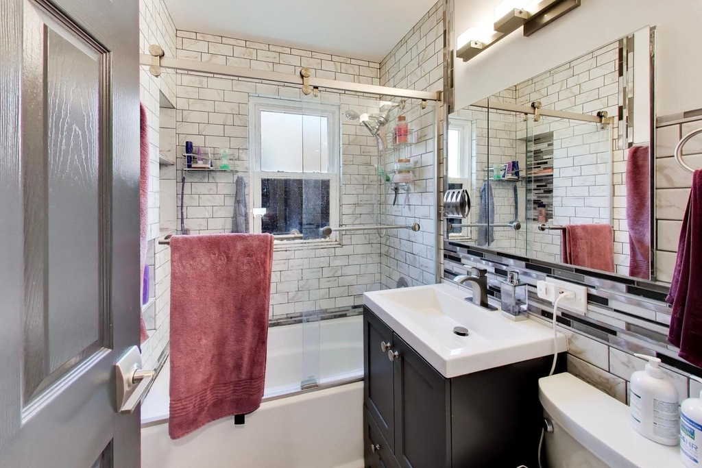 5016 N Mango Avenue - Photo 13
