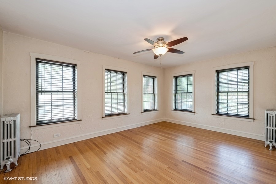 6885 N Overhill Avenue - Photo 2