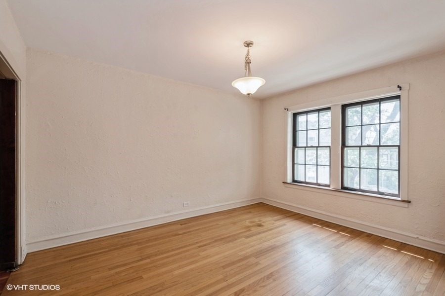 6885 N Overhill Avenue - Photo 3