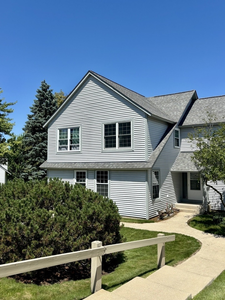 905 Abingdon Court - Photo 0
