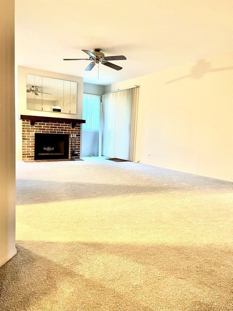 601 Hanover Court - Photo 1