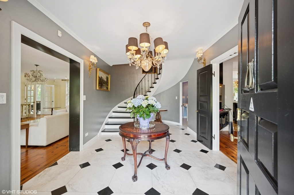 82 Woodley Road - Photo 3