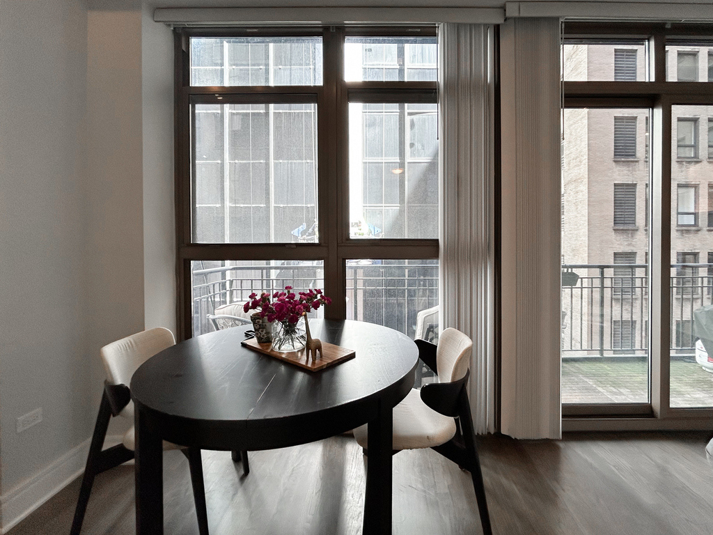 212 W Washington Street - Photo 6