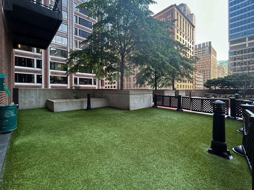 212 W Washington Street - Photo 8