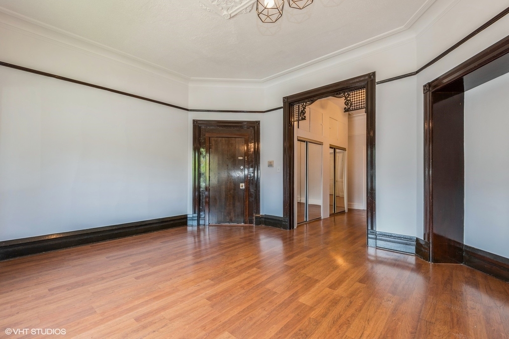 3136 S Prairie Avenue - Photo 4