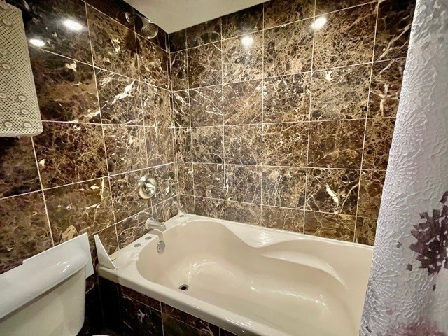 1221 N Dearborn Street - Photo 23