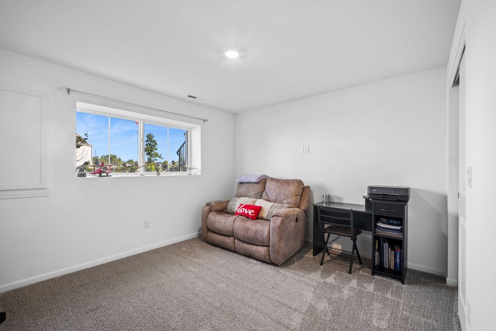 1034 Atterberg Road - Photo 9
