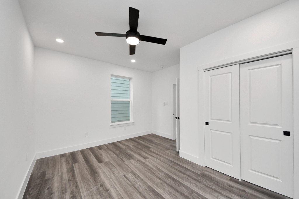 2709 Dennis Street - Photo 7
