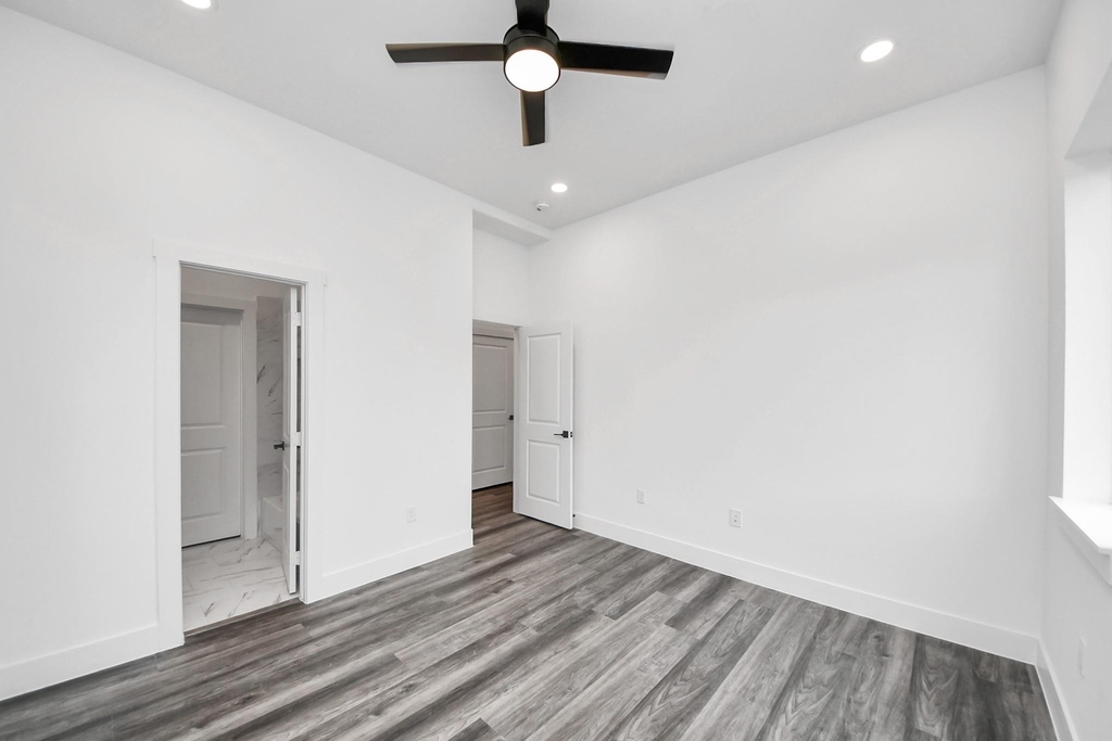 2709 Dennis Street - Photo 38