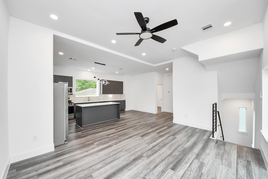 2709 Dennis Street - Photo 13