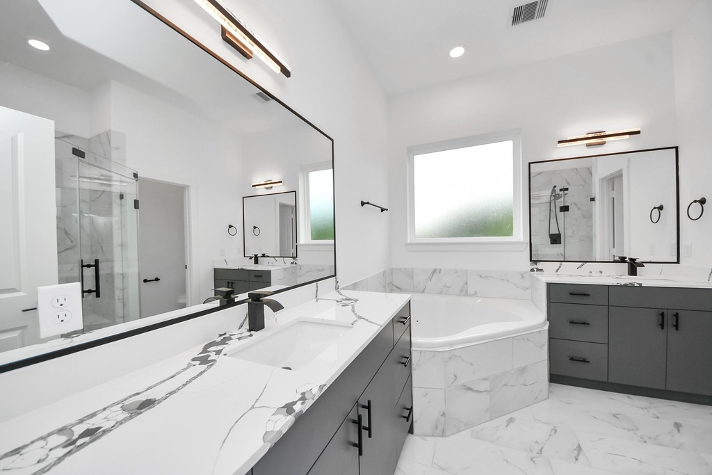 2709 Dennis Street - Photo 31