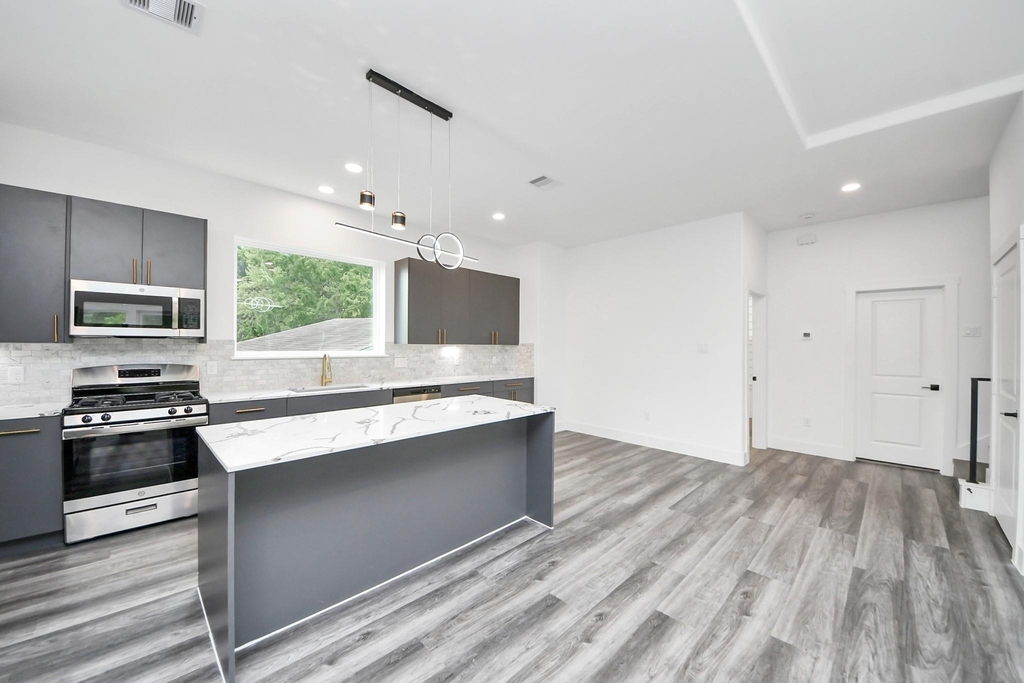 2709 Dennis Street - Photo 17