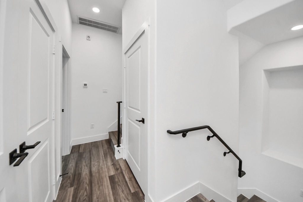 2709 Dennis Street - Photo 36