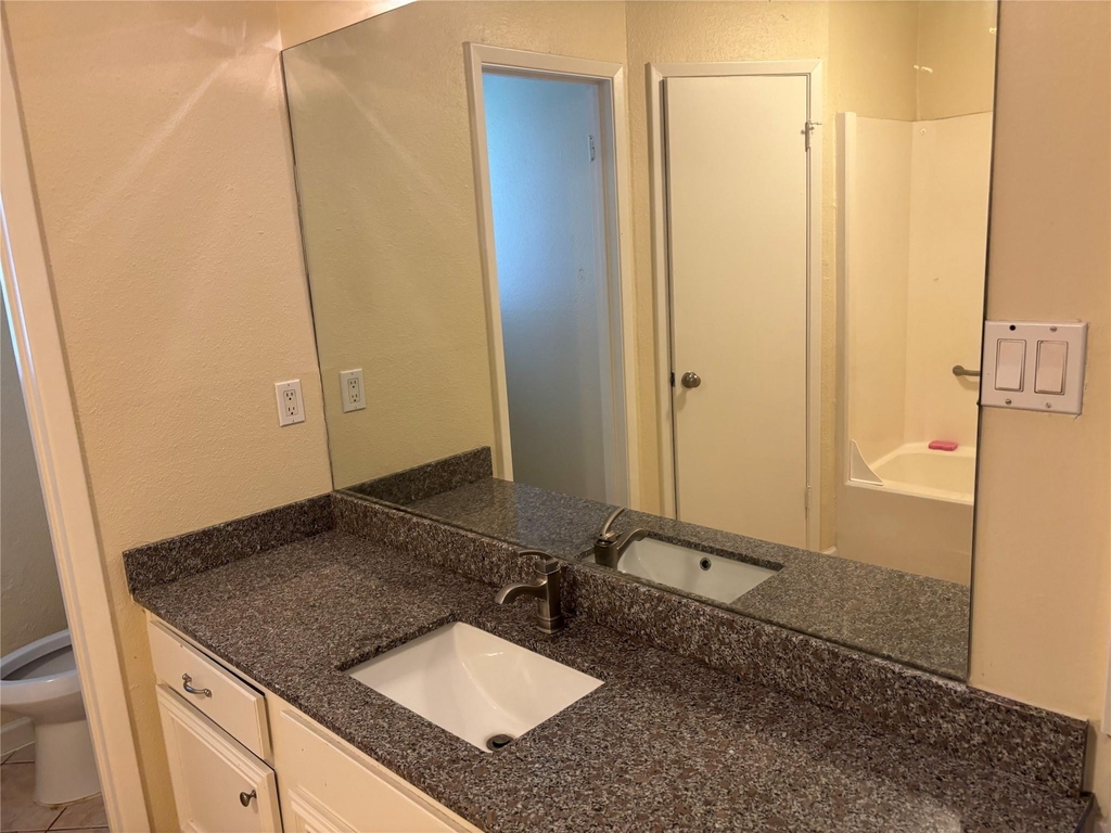 11427 Mulholland Drive - Photo 28
