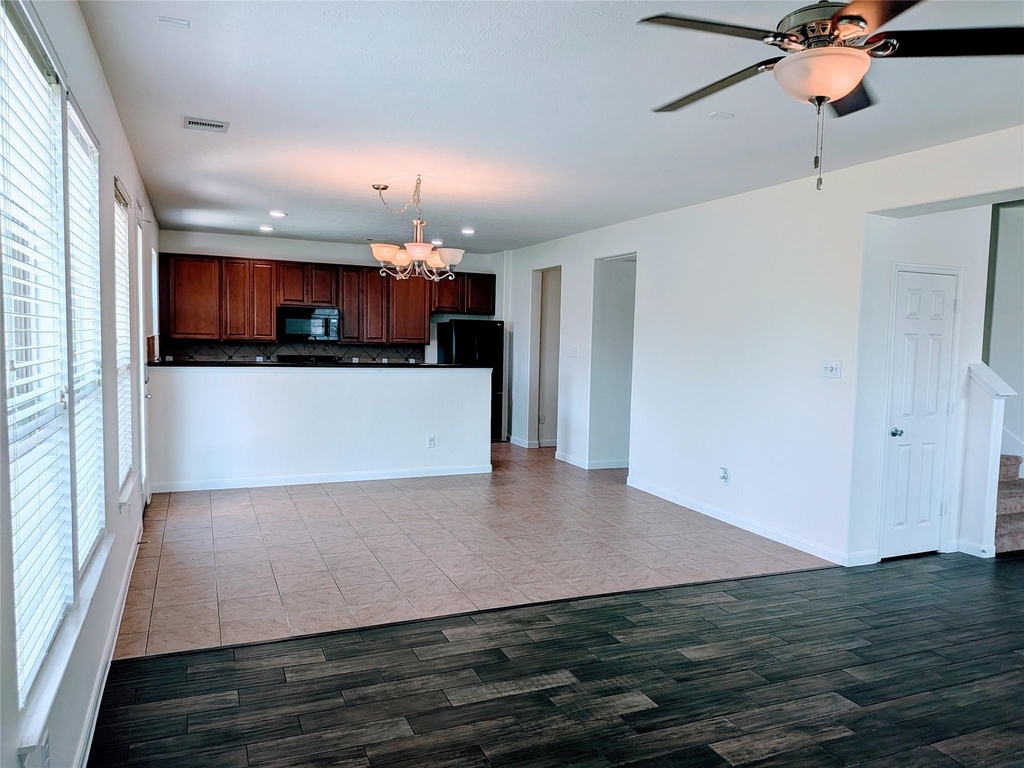 1615 Bel Riposo Lane - Photo 9