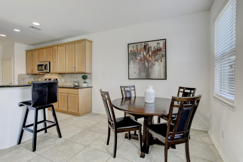 6423 Calgary Woods Lane - Photo 4