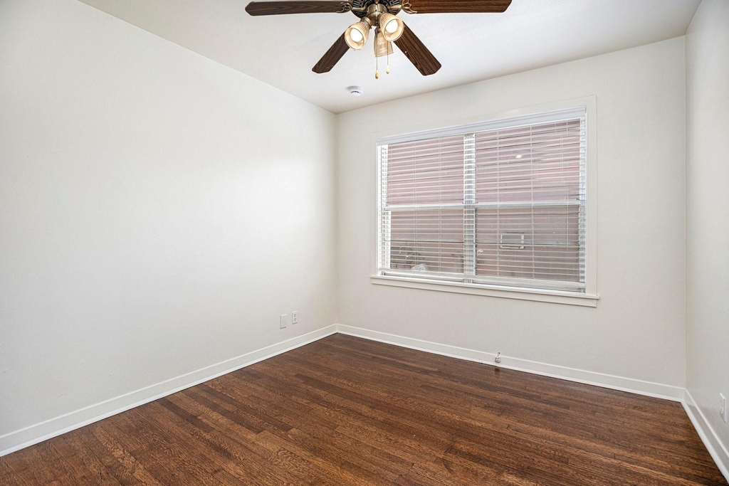 6325 Rowan Lane - Photo 12