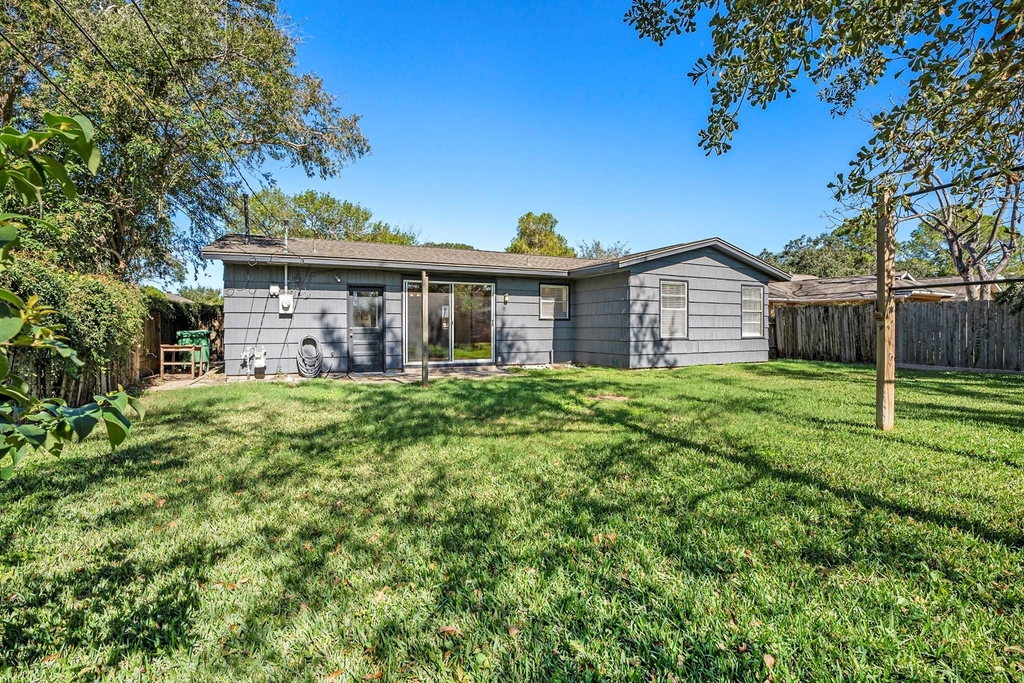 6325 Rowan Lane - Photo 17