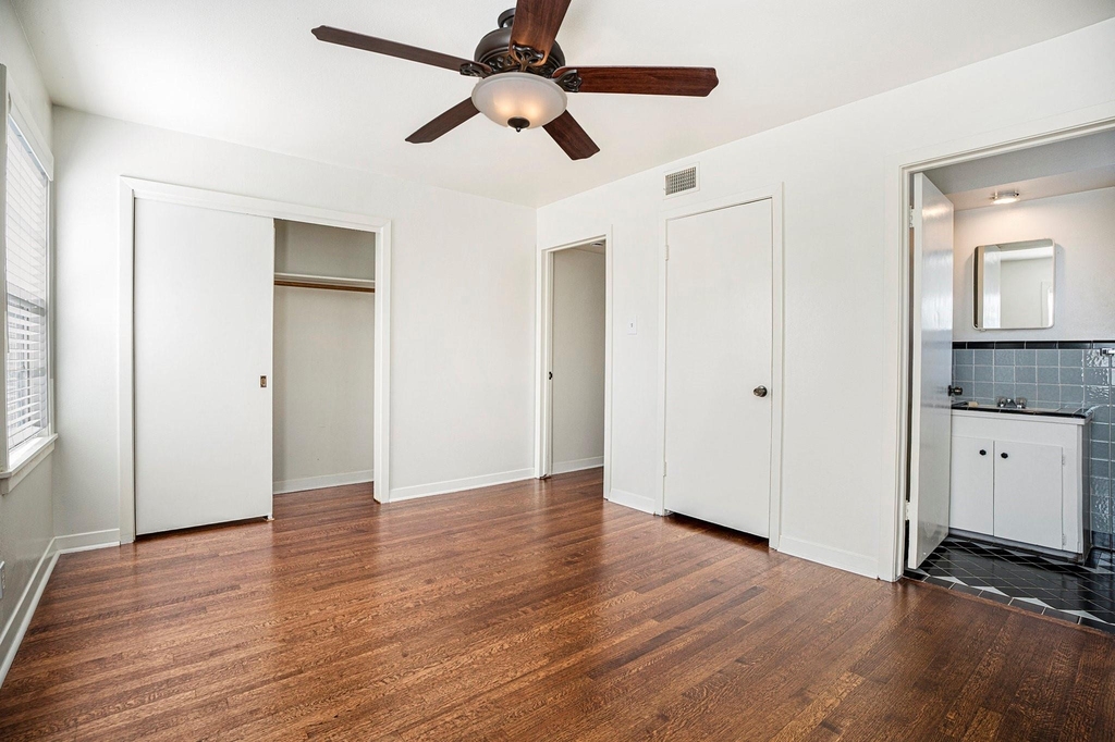 6325 Rowan Lane - Photo 11