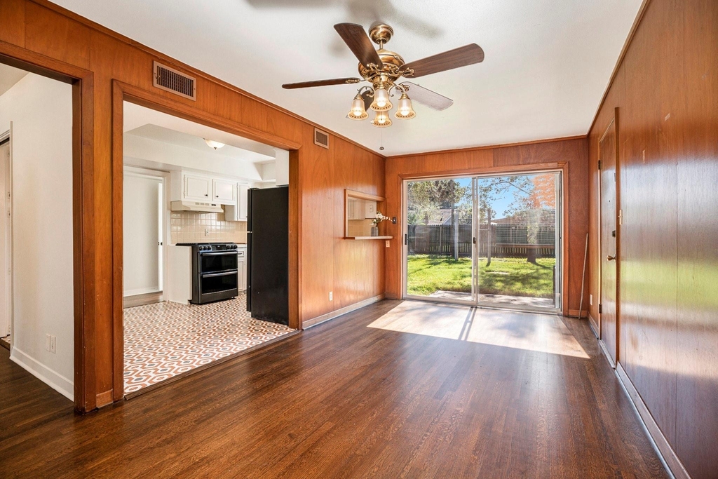 6325 Rowan Lane - Photo 5