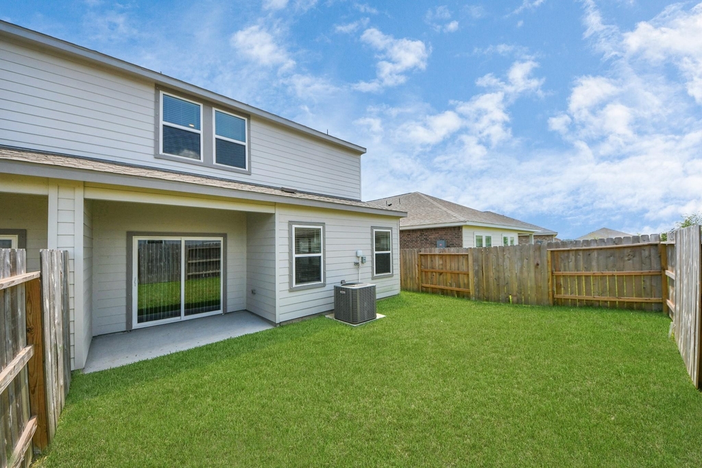 10315 Malta Trace Drive - Photo 4