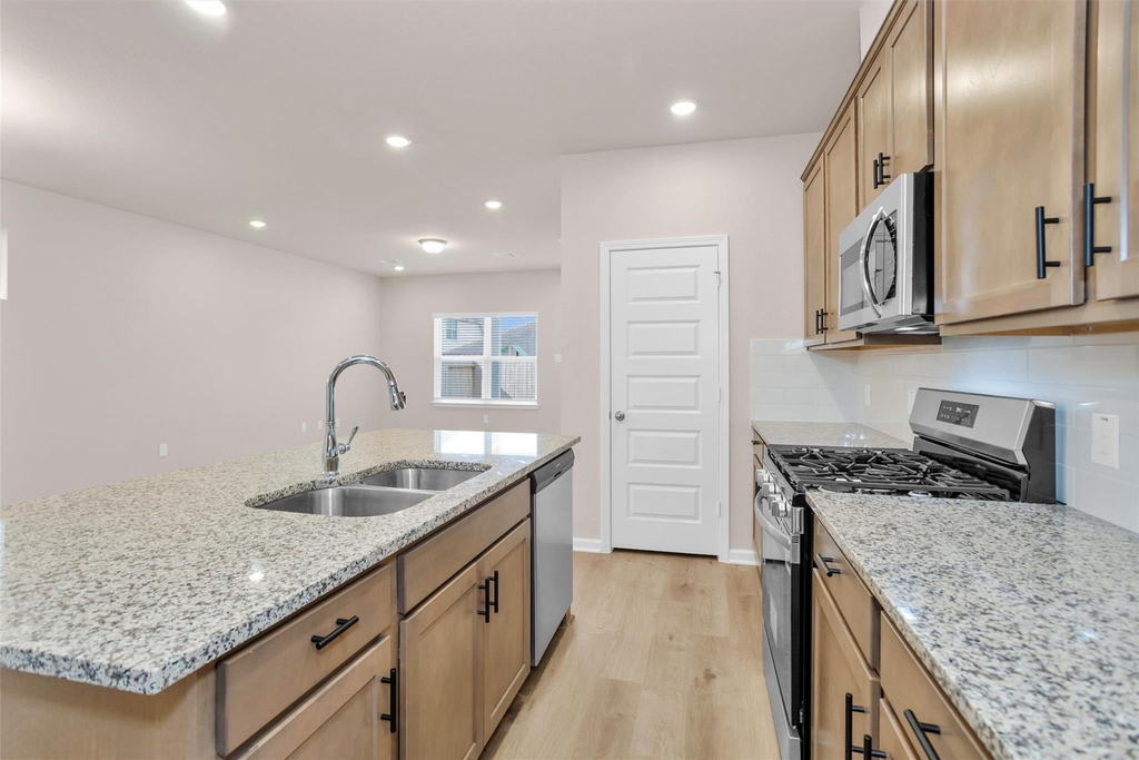 9749 Enclave Ridge Road - Photo 14
