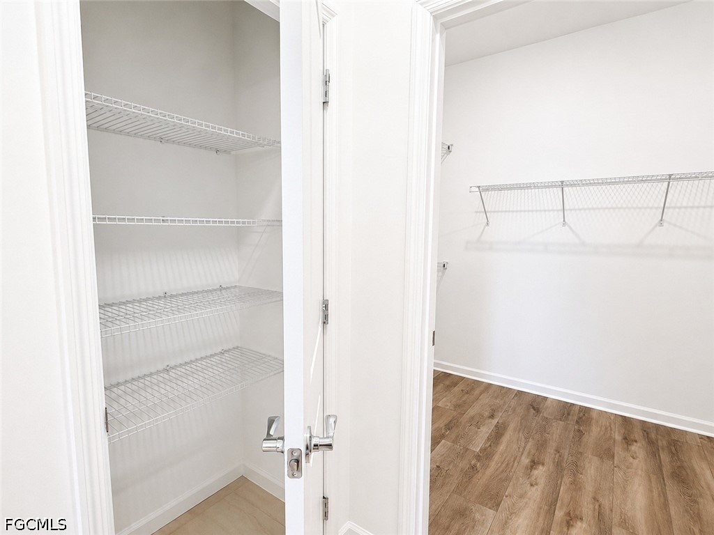 42723 Valley Brooks Street - Photo 17