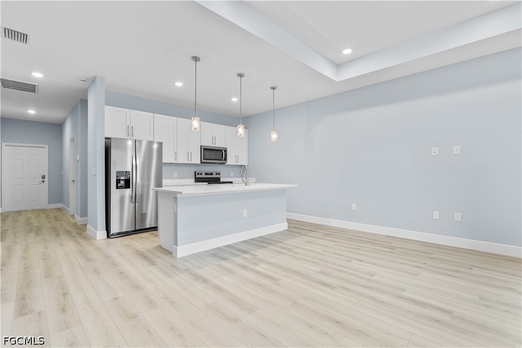 1601 E 7th Street - Photo 6