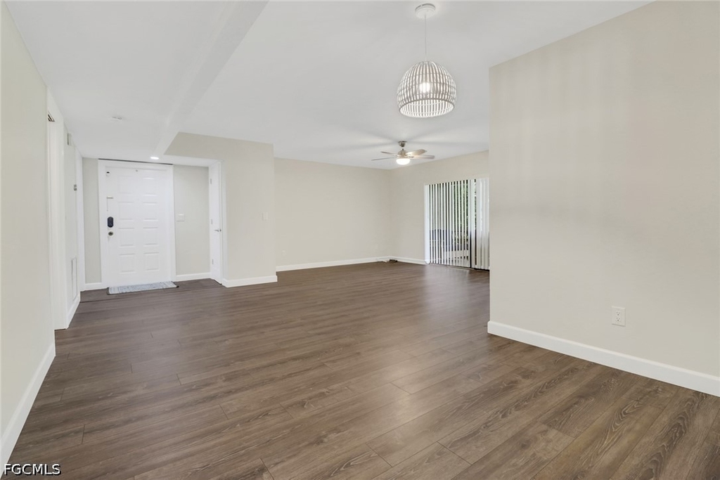 7115 Lakeridge Court - Photo 8