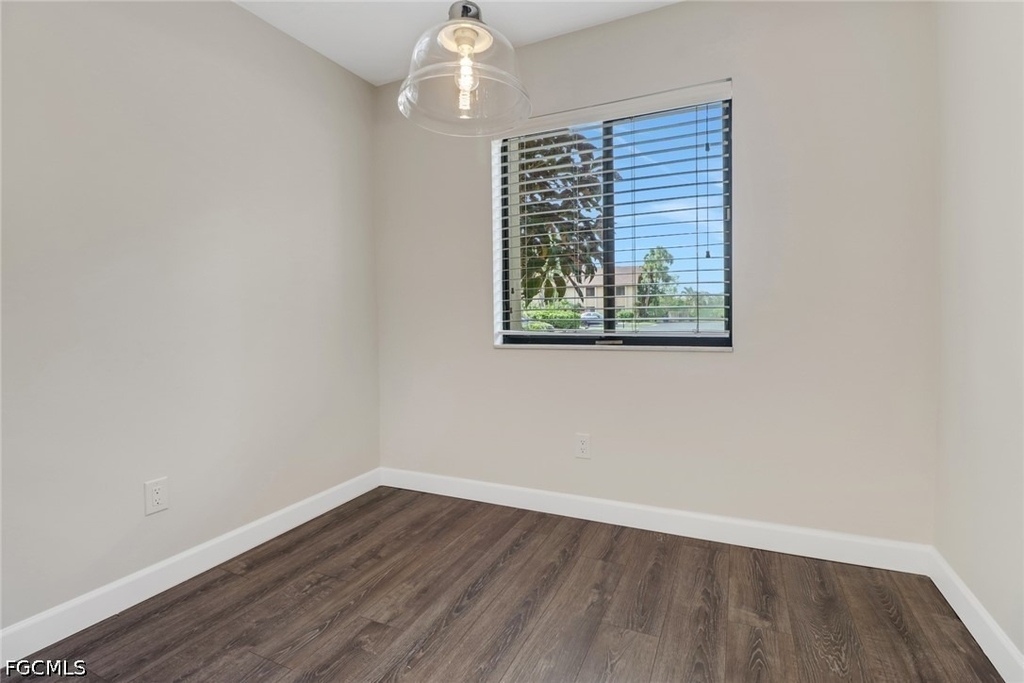 7115 Lakeridge Court - Photo 13