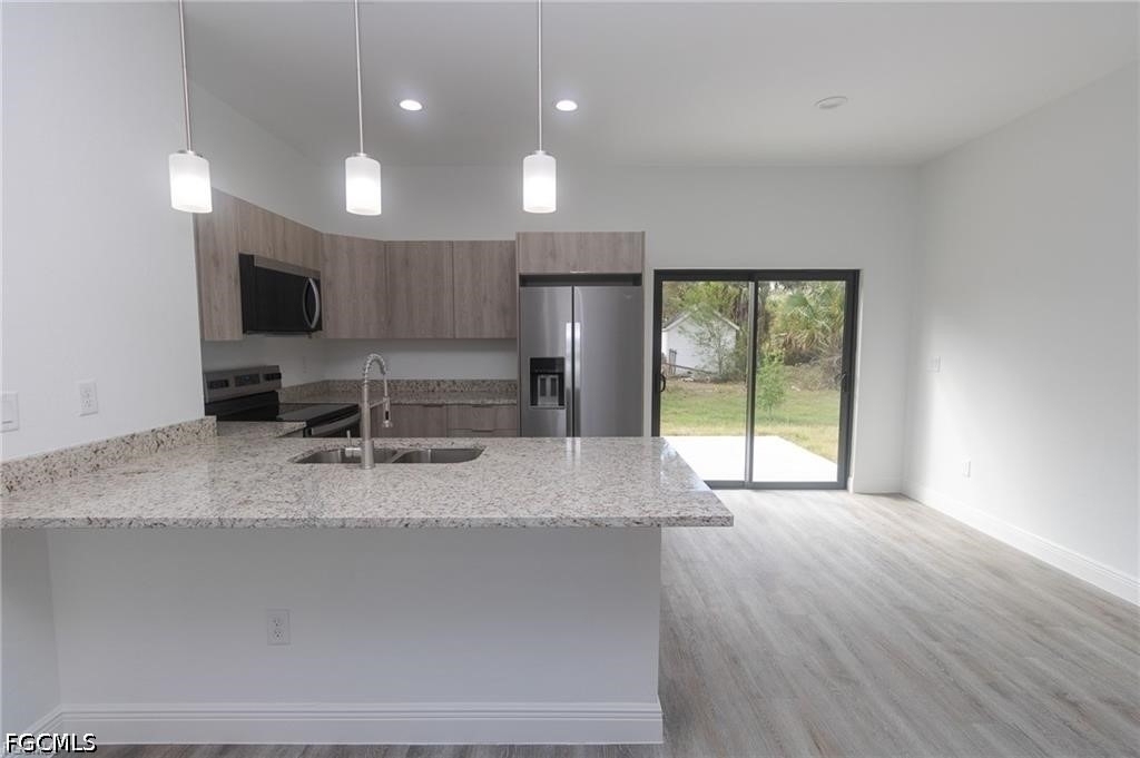1476 Rugby Lane - Photo 4