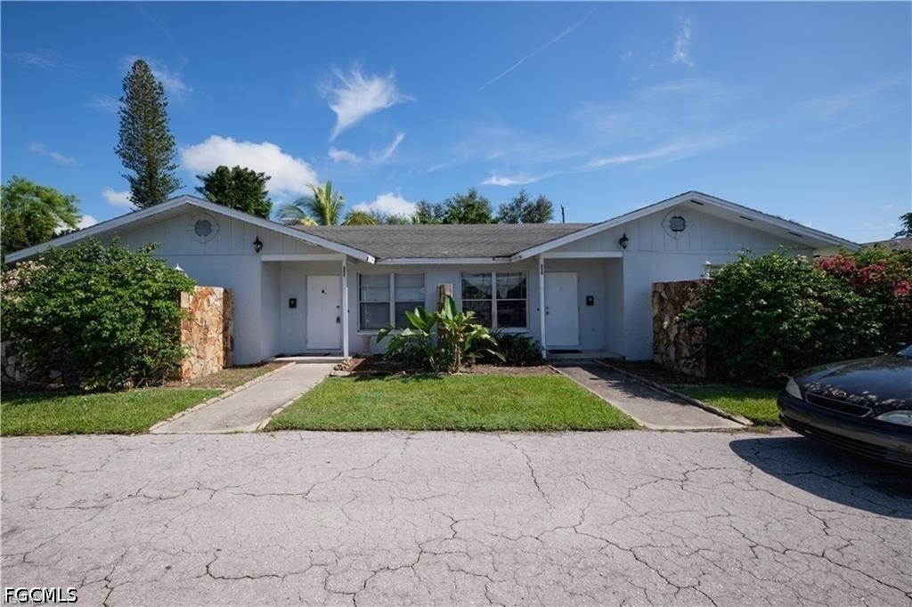 257 Cape Coral Parkway E - Photo 0