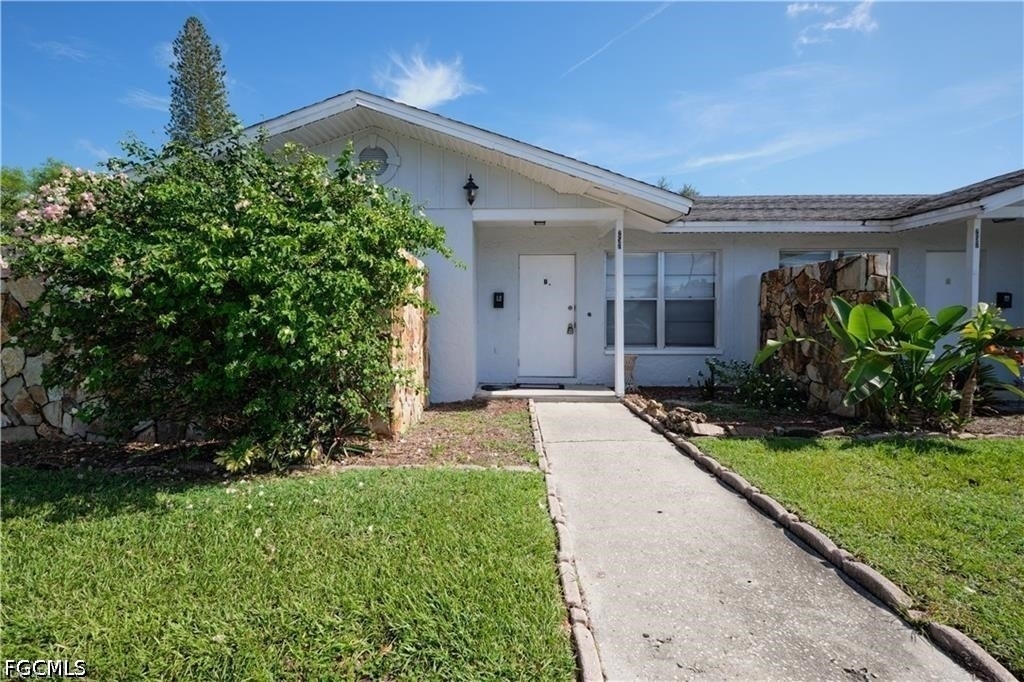 257 Cape Coral Parkway E - Photo 1