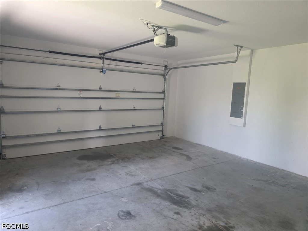 1220 Chiquita Boulevard N - Photo 15