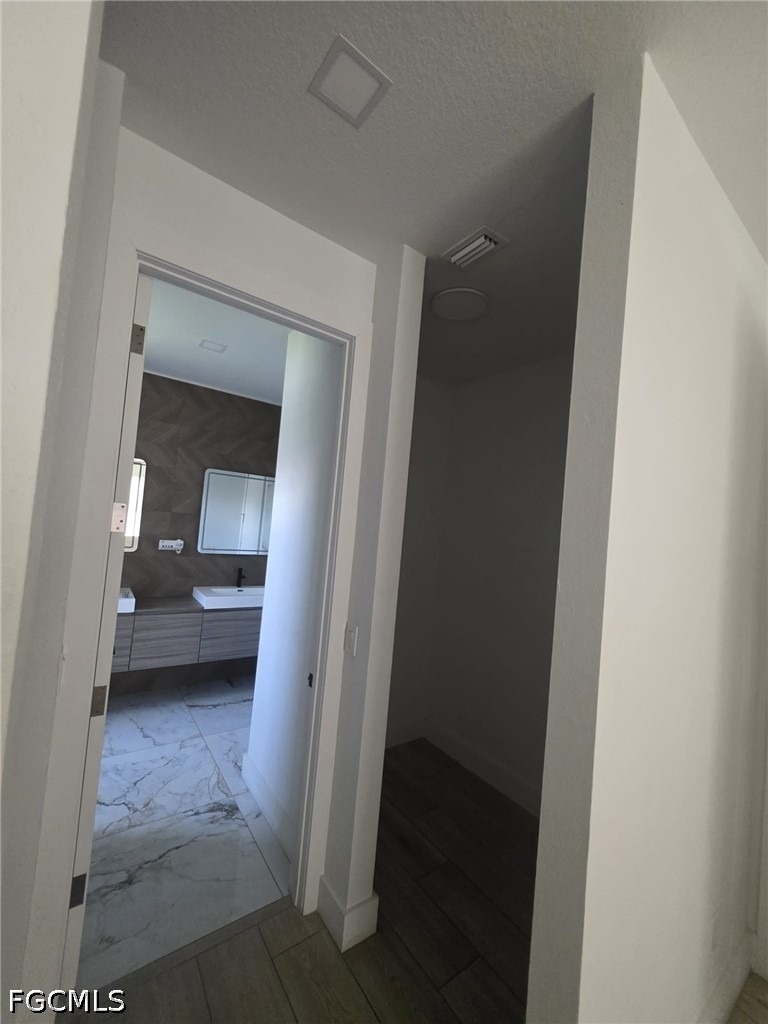 1220 Chiquita Boulevard N - Photo 11
