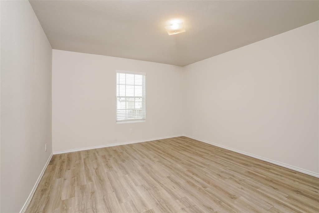 4823 Sweet Chestnut Way - Photo 8