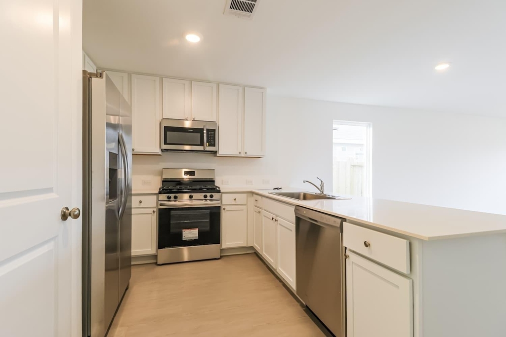 16488 Blossom Grove Drive - Photo 6