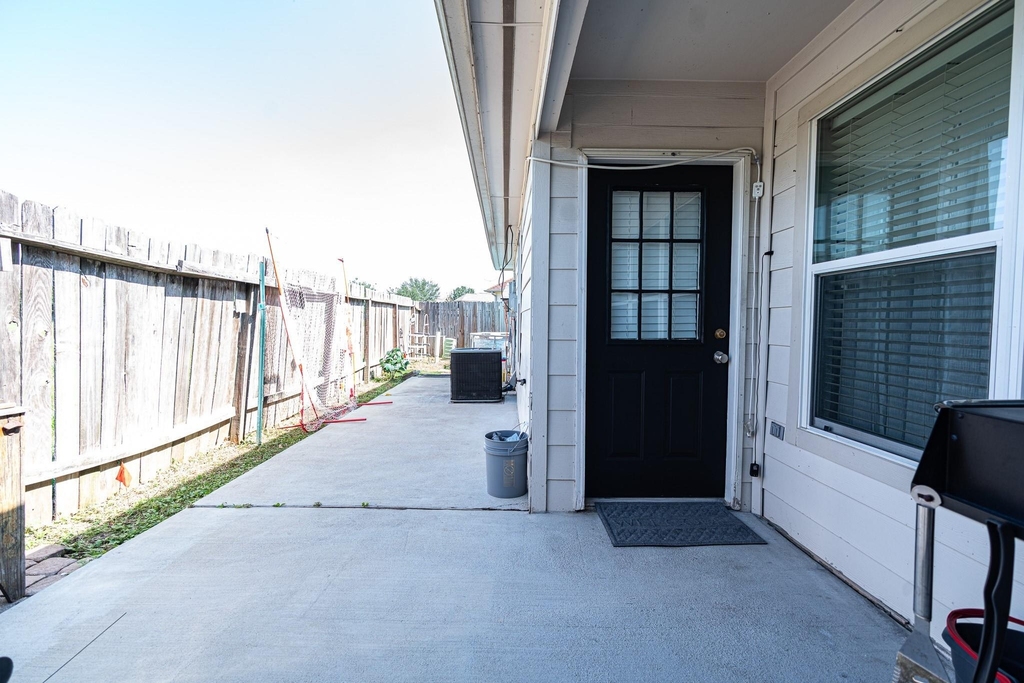10306 Gerlach Street - Photo 13