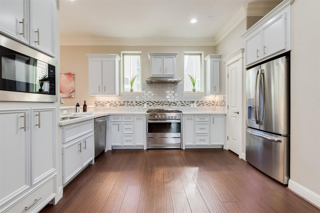1244 W 26th Street - Photo 29