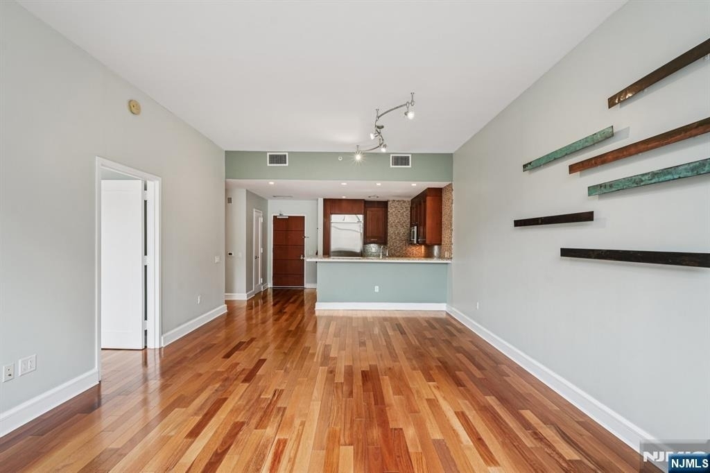 8100 River - Photo 17